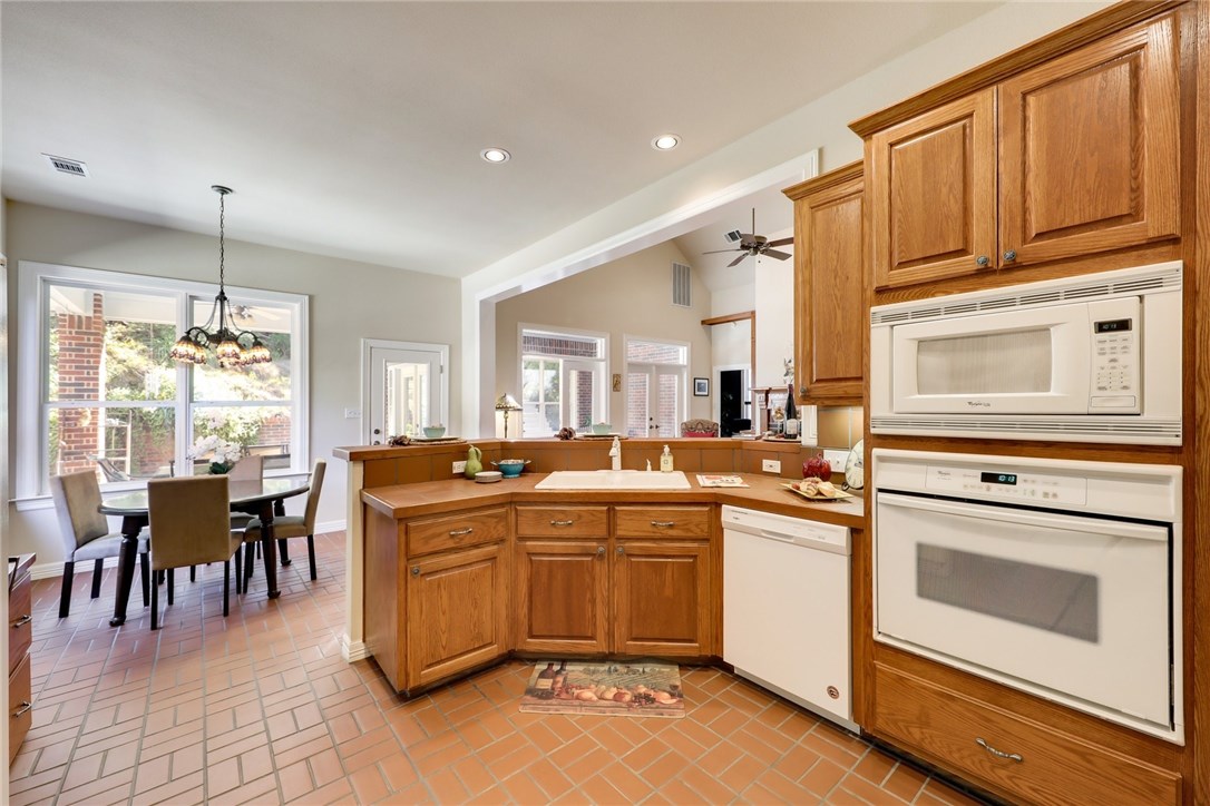 6005 Lonesome Valley Trail , Austin, TX, 78731 | 7072218 | Realty Texas LLC