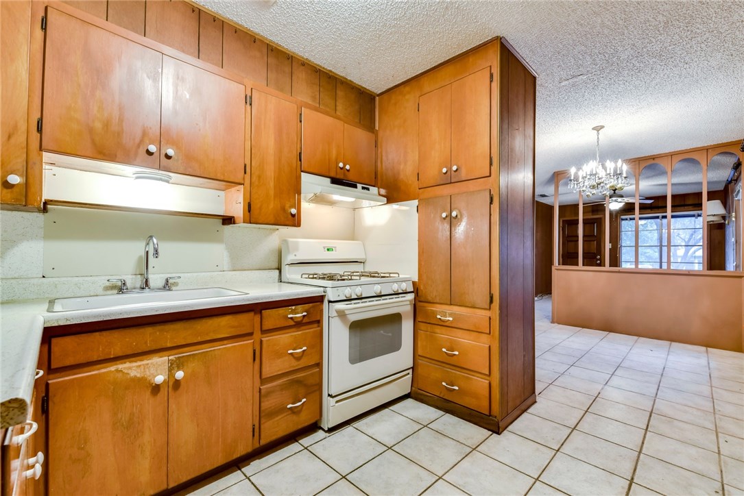 2421 Wilson Street , Austin, TX, 78704 | 8082341 | Realty Texas LLC