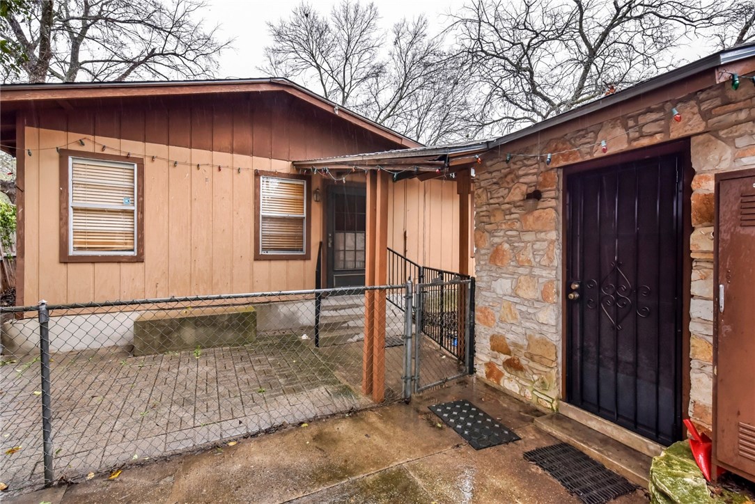 2421 Wilson Street , Austin, TX, 78704 | 8082341 | Realty Texas LLC