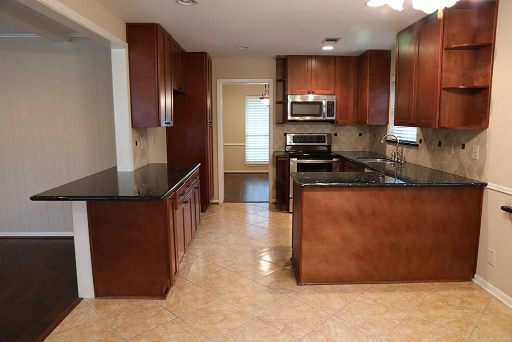 12466 Barryknoll Lane , Houston, TX, 77024 | 14167887 | Realty Texas LLC