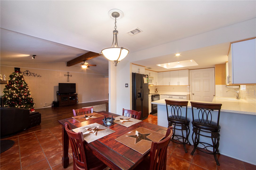 8911 Bubbling Springs Trail , Austin, TX, 78729 | 2236947 | Realty Texas LLC