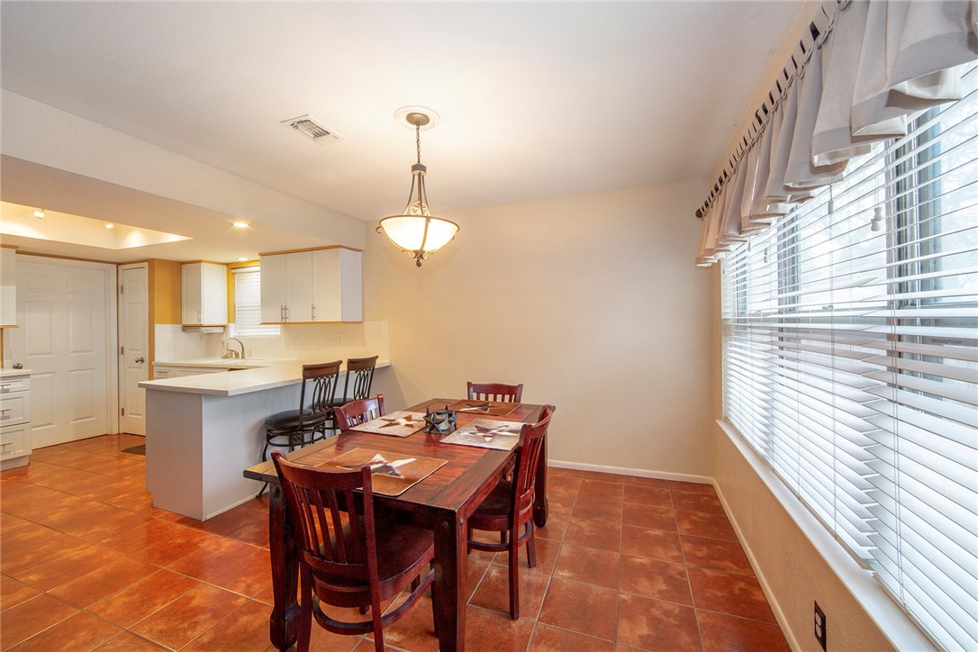 8911 Bubbling Springs Trail , Austin, TX, 78729 | 2236947 | Realty Texas LLC