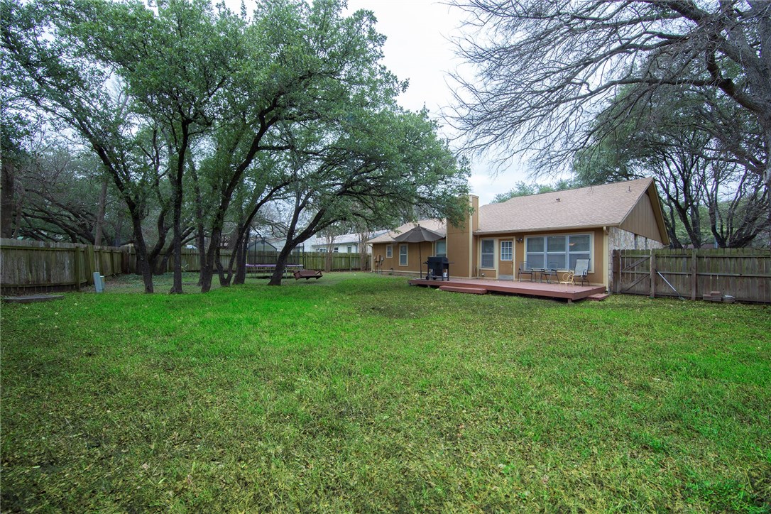 8911 Bubbling Springs Trail , Austin, TX, 78729 | 2236947 | Realty Texas LLC