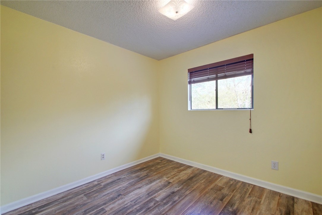 2104 Donna Drive , Taylor, TX, 76574 | 2199026 | Realty Texas LLC