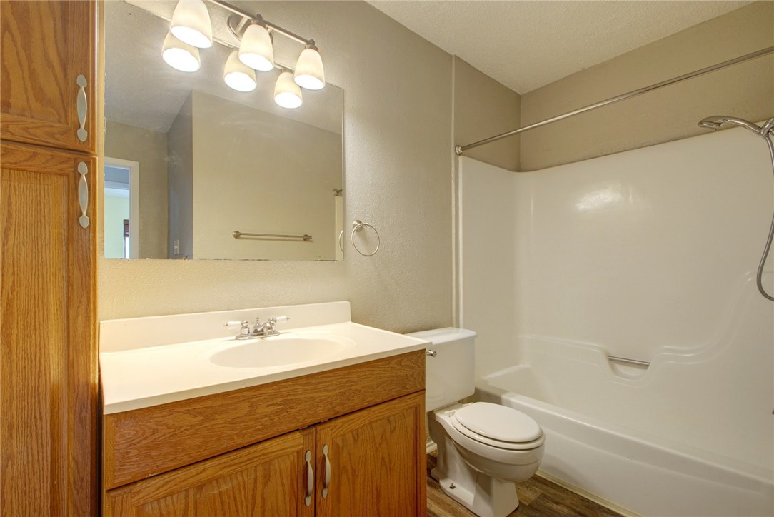 2104 Donna Drive , Taylor, TX, 76574 | 2199026 | Realty Texas LLC