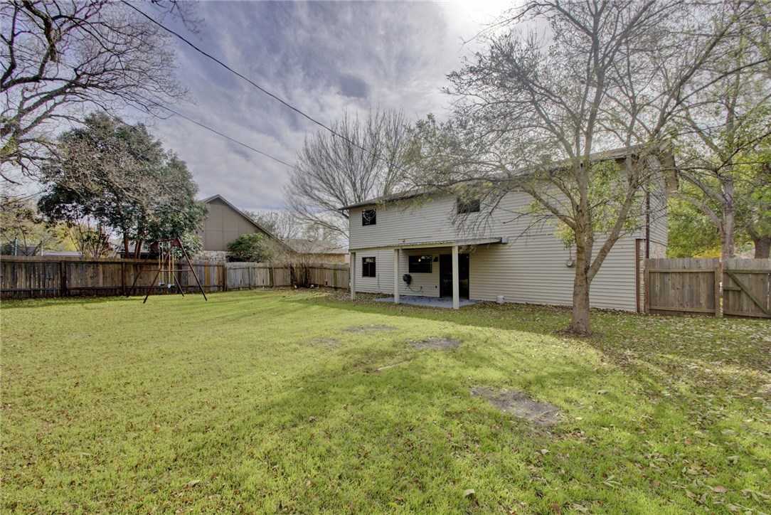 2104 Donna Drive , Taylor, TX, 76574 | 2199026 | Realty Texas LLC