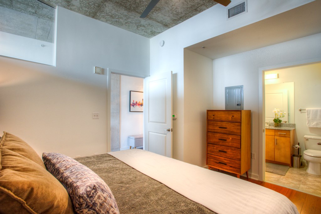 360 Nueces Street 2403 , Austin, TX, 78701 | 7633800 | Realty Texas LLC