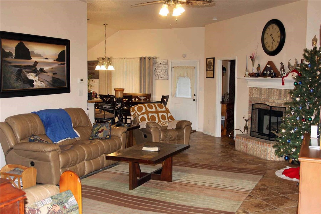 2432 Blue Sky Lane , Lockhart, TX, 78644 | 6251648 | Realty Texas LLC