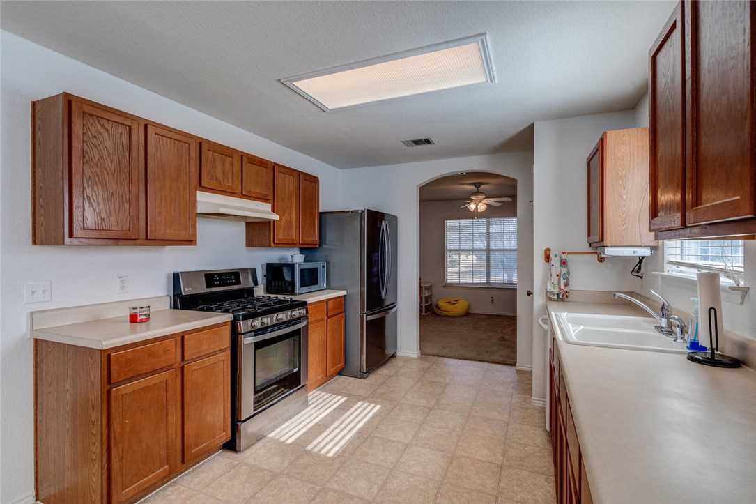 308 Paige Bend , Hutto, TX, 78634 | 3478264 | Realty Texas LLC