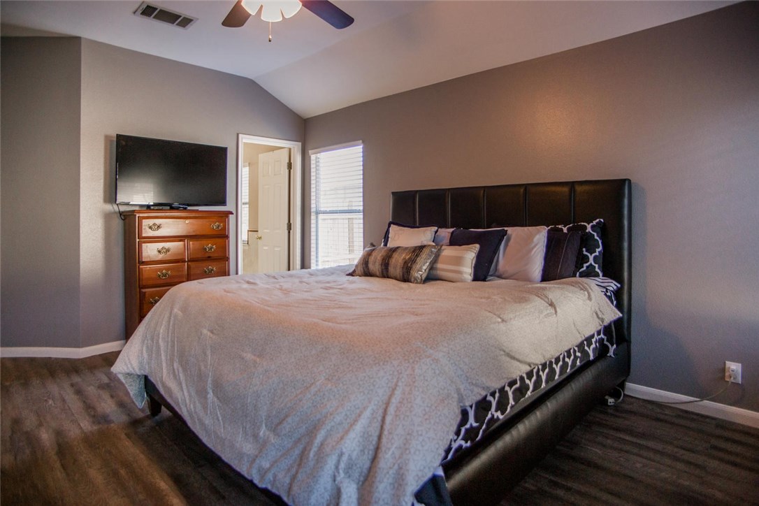 561 Keystone Loop , Kyle, TX, 78640 | 5198356 | Realty Texas LLC