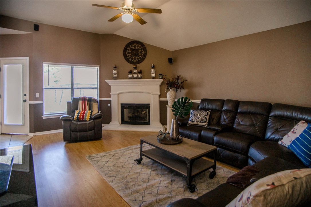 561 Keystone Loop , Kyle, TX, 78640 | 5198356 | Realty Texas LLC