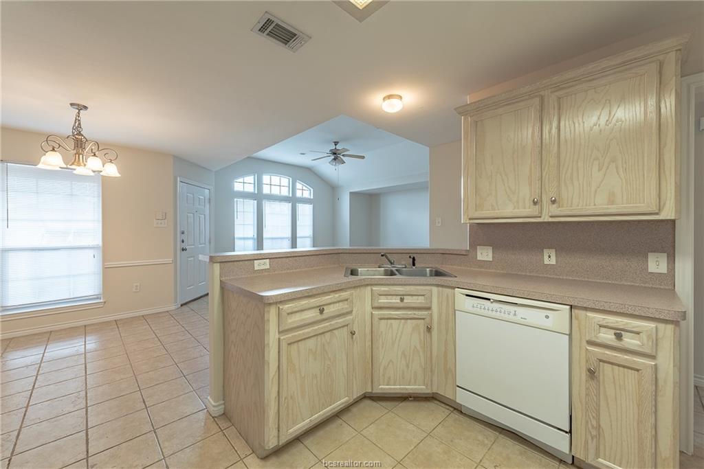 1006 Crepe Myrtle , College Station, TX, 77845 | 18019085 | Realty Texas LLC