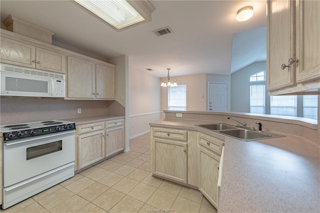 1006 Crepe Myrtle , College Station, TX, 77845 | 18019085 | Realty Texas LLC