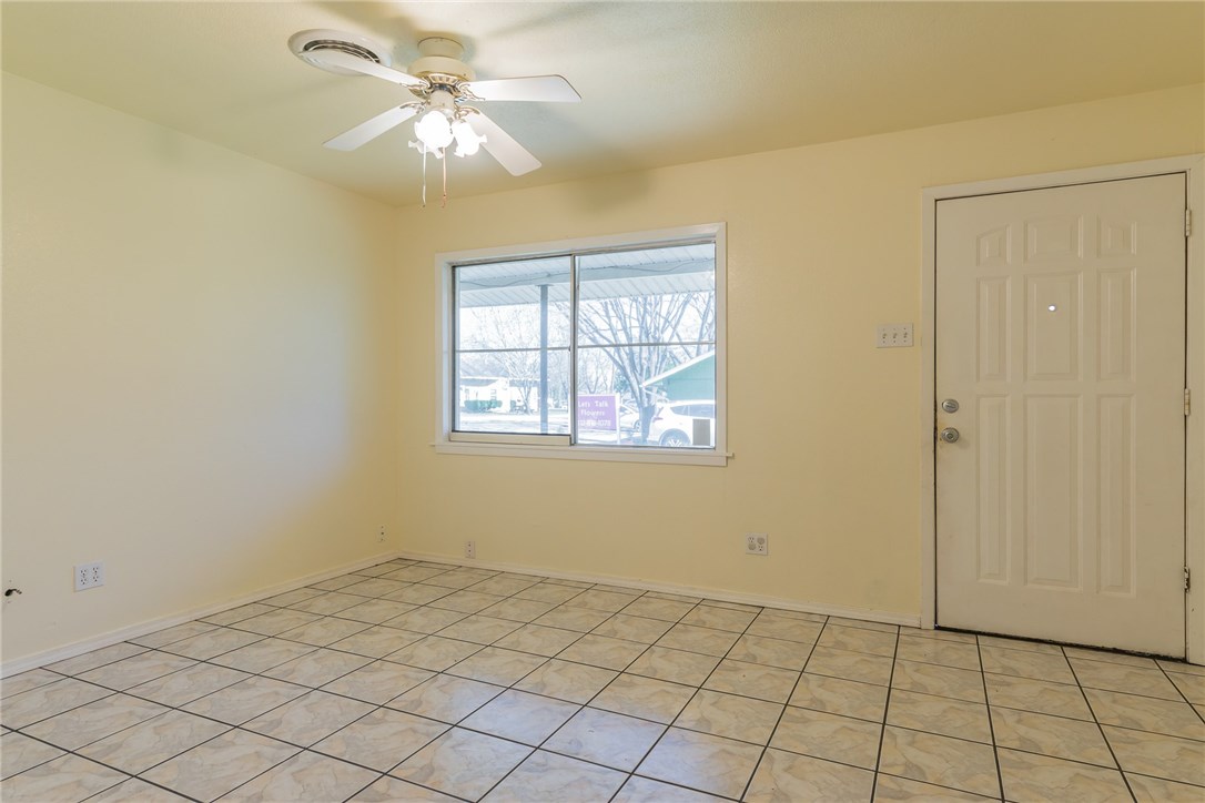 203 Taylor Street , Hutto, TX, 78634 | 5037236 | Realty Texas LLC