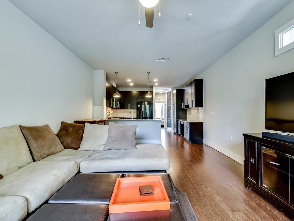 2804 Treble Lane 921 , Austin, TX, 78704 | 2485571 | Realty Texas LLC