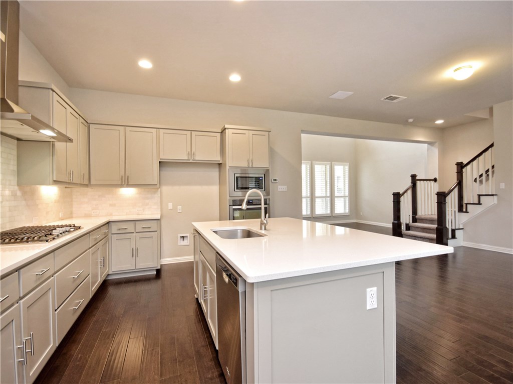 1316 Sarah Christine Lane , Austin, TX, 78717 | 9775137 | Realty Texas LLC