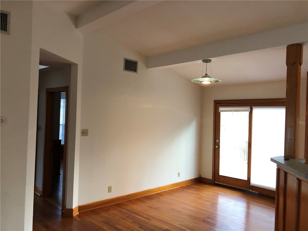 1509 W Saint Johns Avenue , Austin, TX, 78757 | 2353699 | Realty Texas LLC