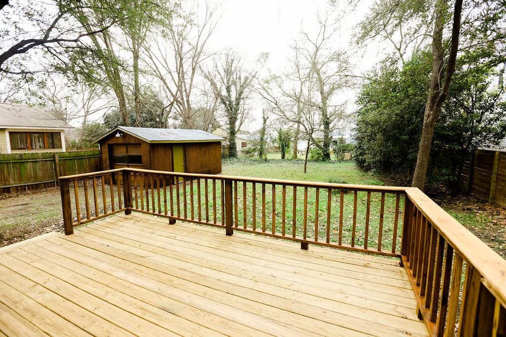 1509 W Saint Johns Avenue , Austin, TX, 78757 | 2353699 | Realty Texas LLC