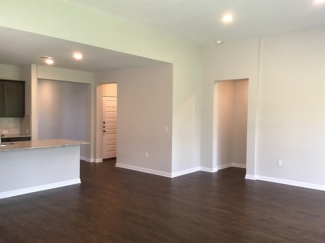8109 Turnberry Lane , Austin, TX, 78744 | 9331297 | Realty Texas LLC