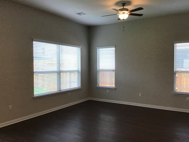 8109 Turnberry Lane , Austin, TX, 78744 | 9331297 | Realty Texas LLC