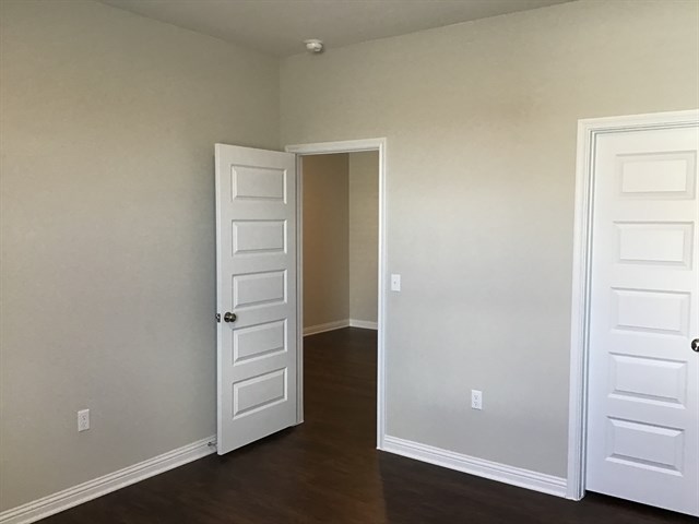 8109 Turnberry Lane , Austin, TX, 78744 | 9331297 | Realty Texas LLC
