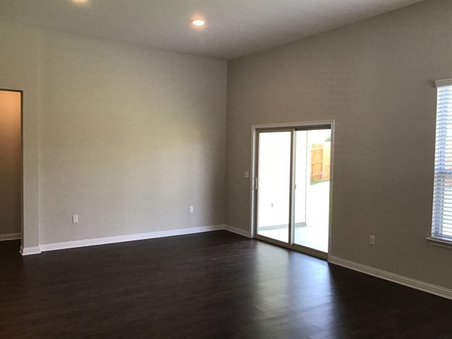 8109 Turnberry Lane , Austin, TX, 78744 | 9331297 | Realty Texas LLC