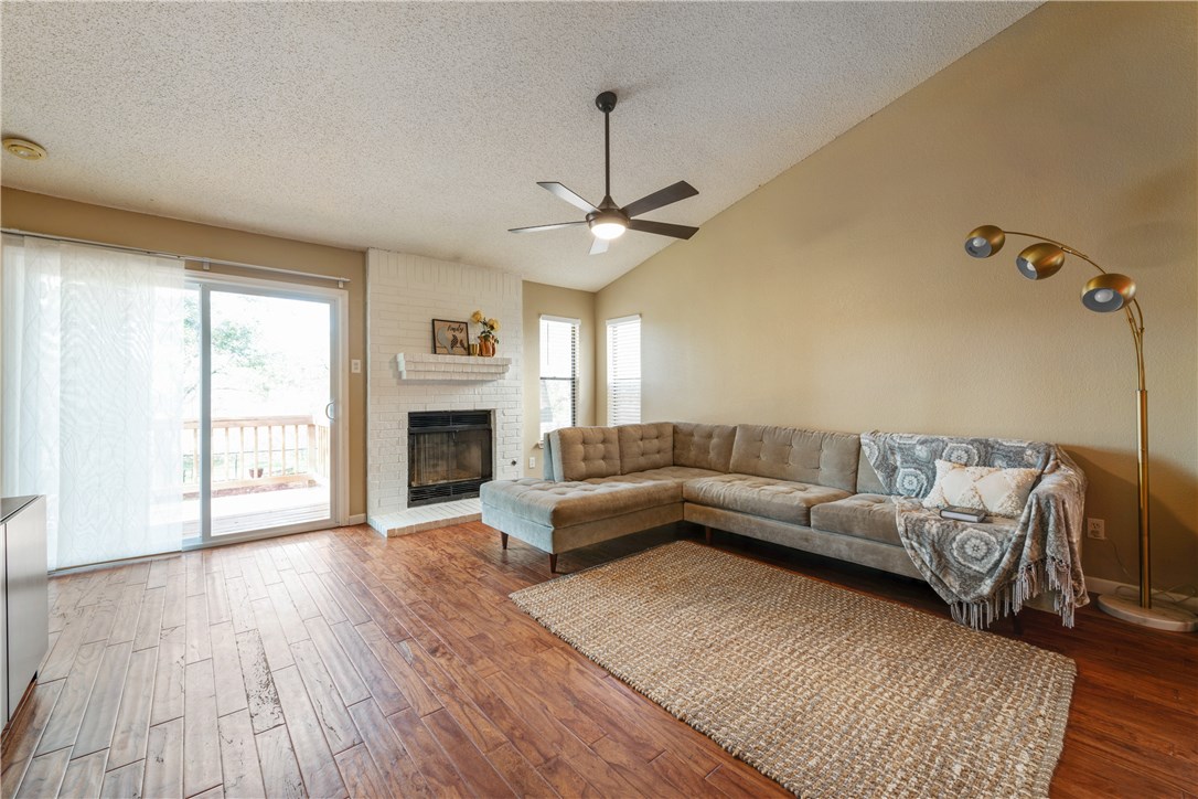 7428 Dallas Drive , Austin, TX, 78729 | 4140912 | Realty Texas LLC