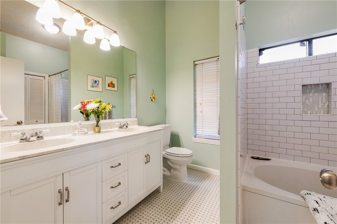 7428 Dallas Drive , Austin, TX, 78729 | 4140912 | Realty Texas LLC