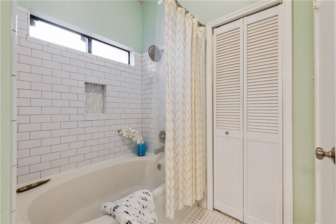 7428 Dallas Drive , Austin, TX, 78729 | 4140912 | Realty Texas LLC