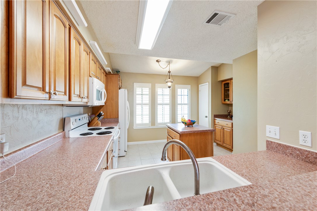 7428 Dallas Drive , Austin, TX, 78729 | 4140912 | Realty Texas LLC