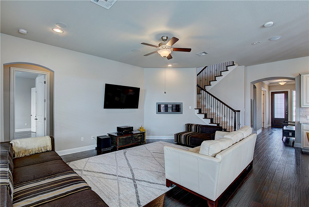 12107 Crest Top Bend , Austin, TX, 78732 | 5986114 | Realty Texas LLC