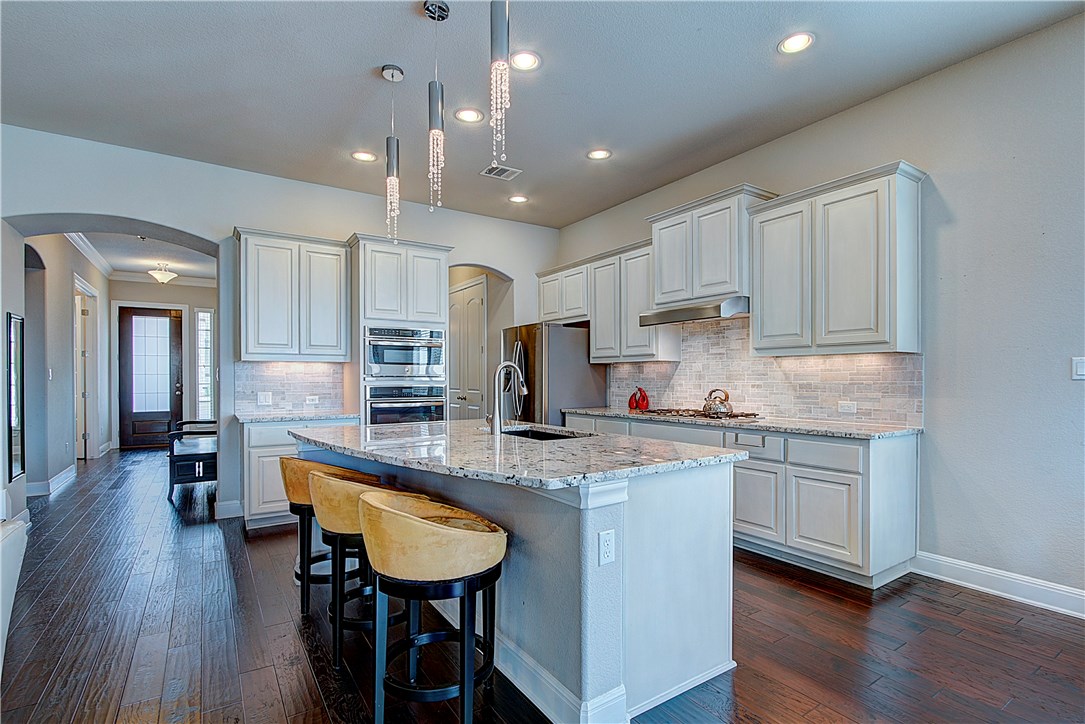12107 Crest Top Bend , Austin, TX, 78732 | 5986114 | Realty Texas LLC