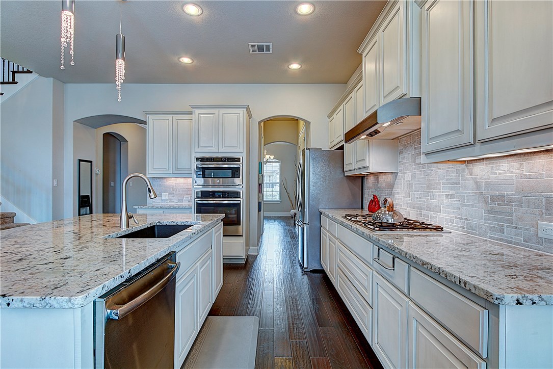 12107 Crest Top Bend , Austin, TX, 78732 | 5986114 | Realty Texas LLC