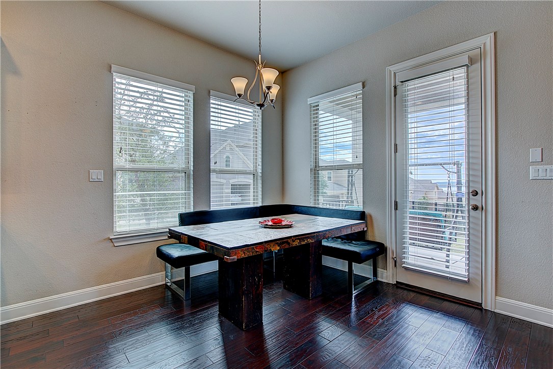 12107 Crest Top Bend , Austin, TX, 78732 | 5986114 | Realty Texas LLC