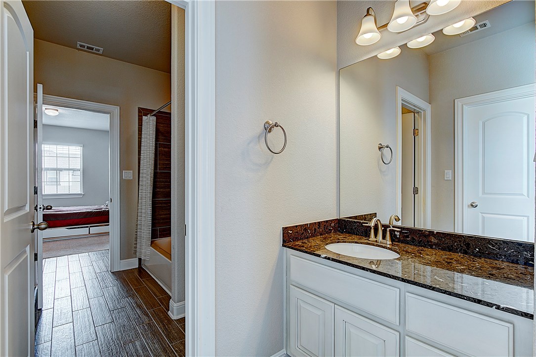 12107 Crest Top Bend , Austin, TX, 78732 | 5986114 | Realty Texas LLC