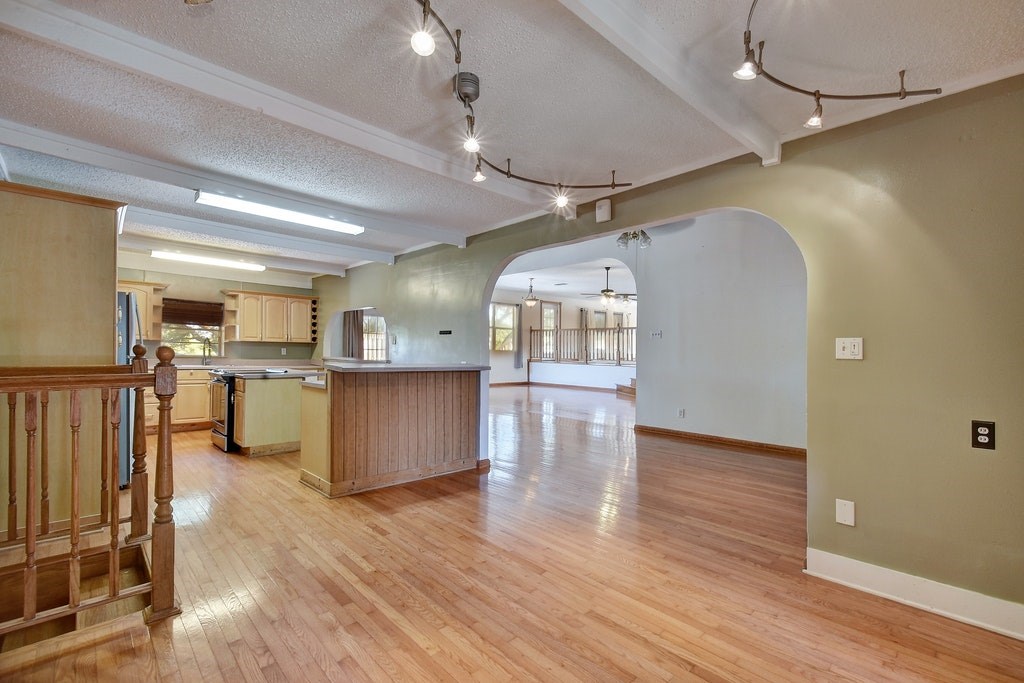 435 Plainview Road , Wimberley, TX, 78676 | 1396518 | Realty Texas LLC