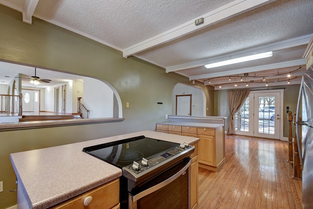 435 Plainview Road , Wimberley, TX, 78676 | 1396518 | Realty Texas LLC