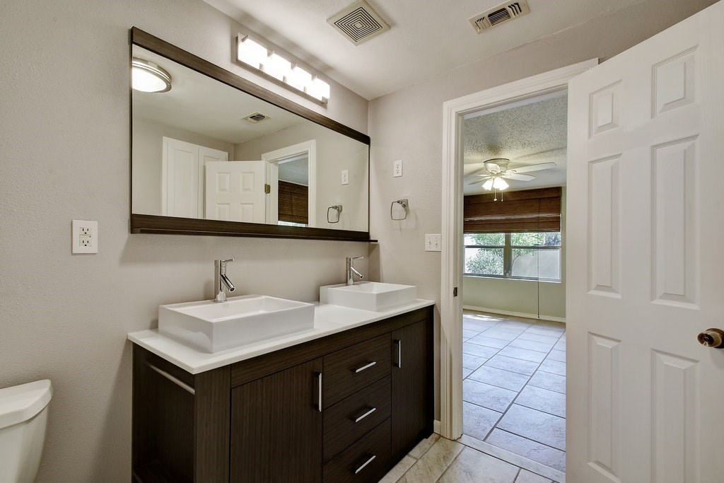 435 Plainview Road , Wimberley, TX, 78676 | 1396518 | Realty Texas LLC