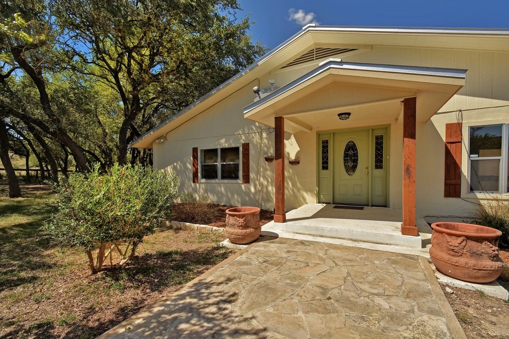 435 Plainview Road , Wimberley, TX, 78676 | 1396518 | Realty Texas LLC