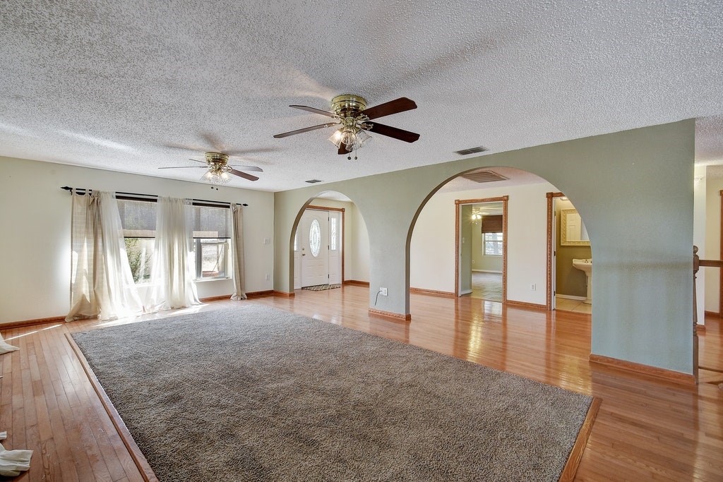 435 Plainview Road , Wimberley, TX, 78676 | 1396518 | Realty Texas LLC