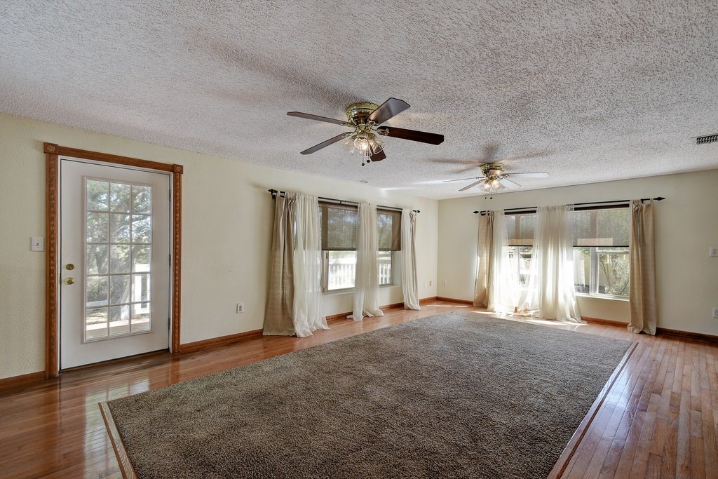 435 Plainview Road , Wimberley, TX, 78676 | 1396518 | Realty Texas LLC