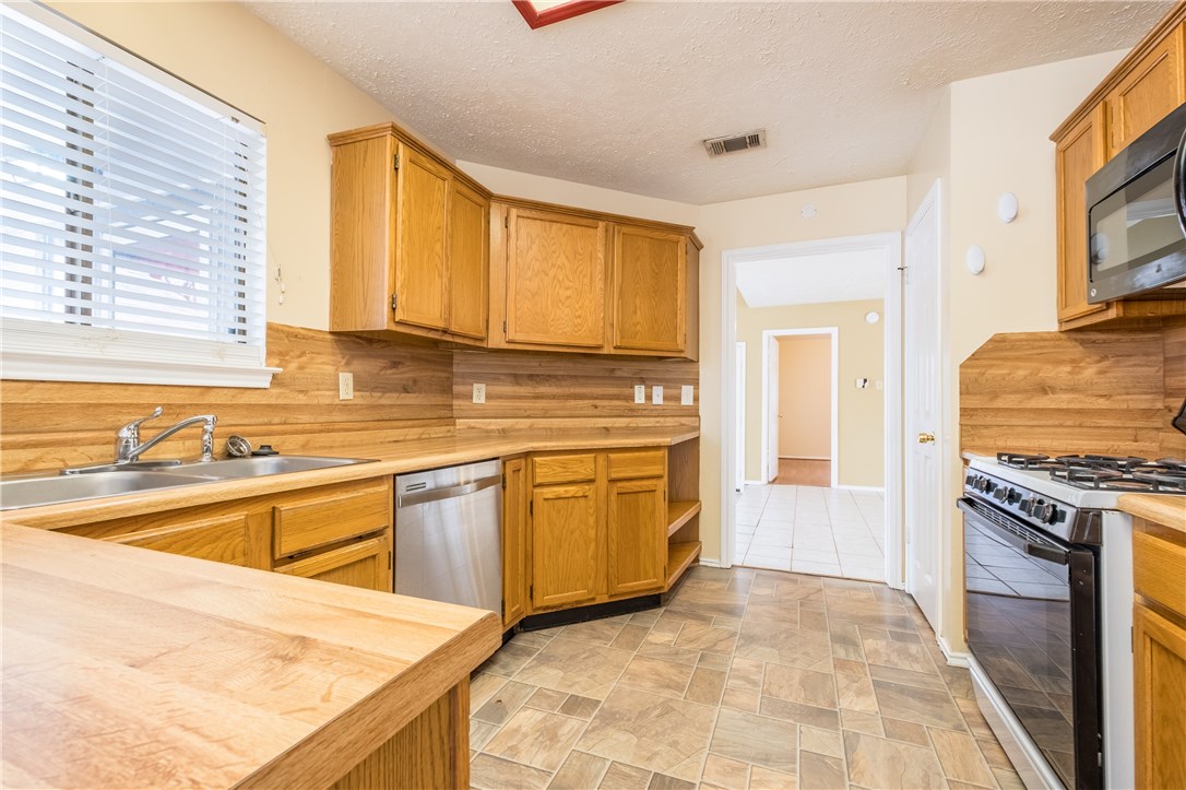 2013 Zephyr Lane , Round Rock, TX, 78664 | 2684416 | Realty Texas LLC