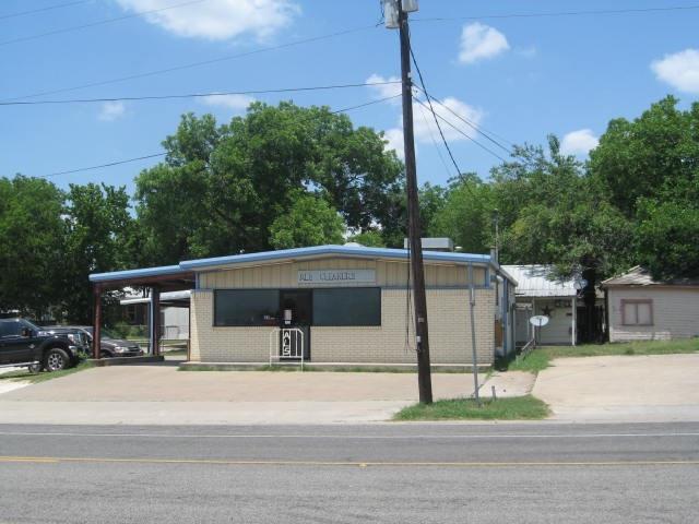 504 W Oak Street , West, TX, 76691 | 175313 | Realty Texas LLC