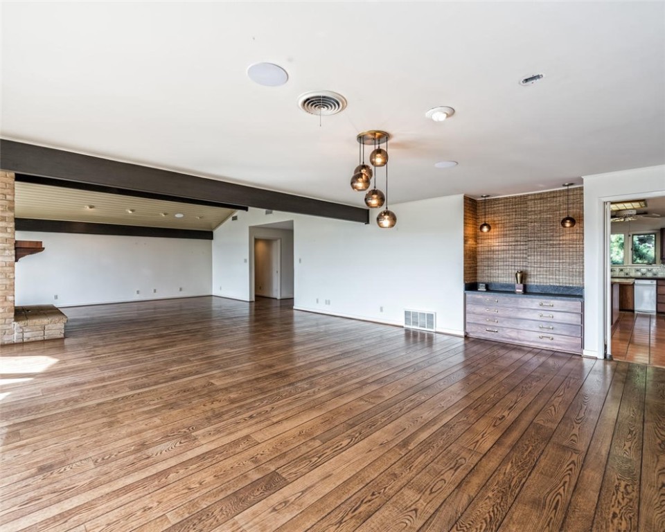 3531 North Ridge Drive , Waco, TX, 76710 | 180172 | Realty Texas LLC