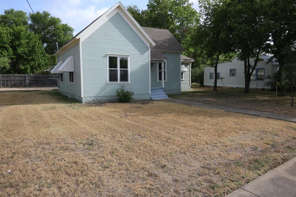 615 W 6th Street , McGregor, TX, 76657 | 180404 | Realty Texas LLC