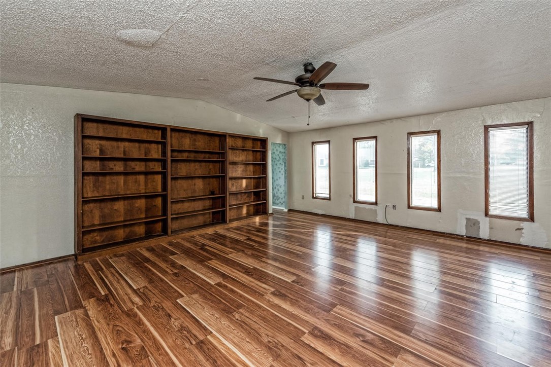 300 SE Baker Lane , Robinson, TX, 76706 | 182069 | Realty Texas LLC