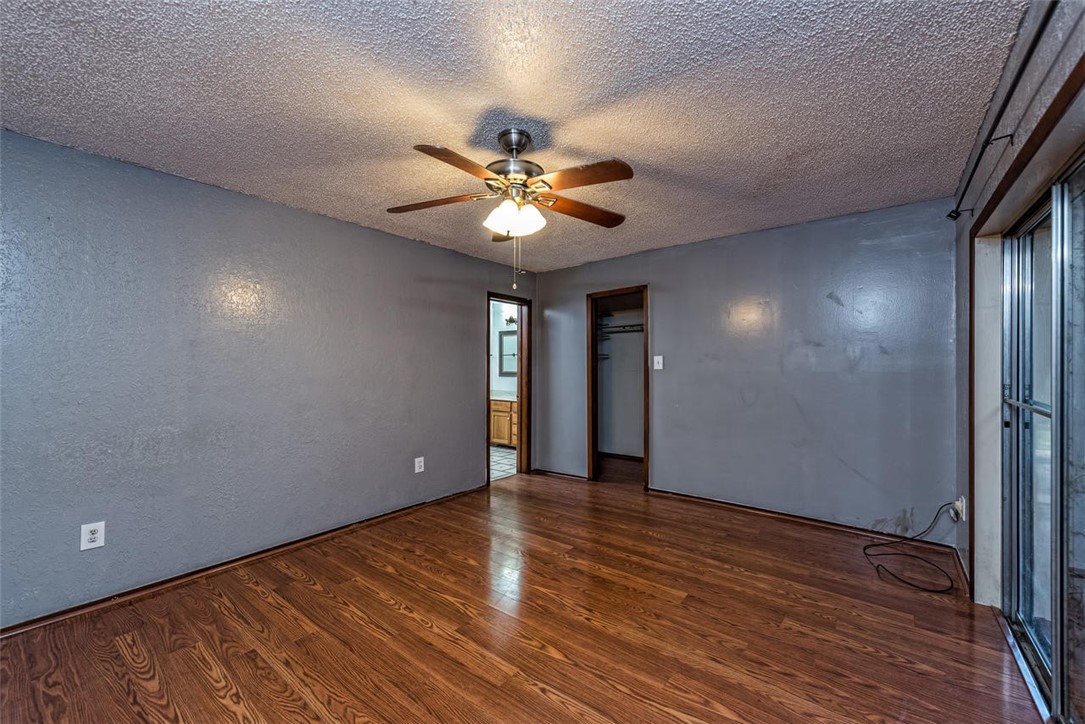 300 SE Baker Lane , Robinson, TX, 76706 | 182069 | Realty Texas LLC