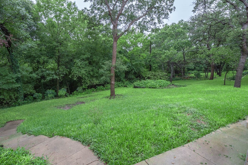 700 White Oak Drive , Woodway, TX, 76712 | 185131 | Realty Texas LLC