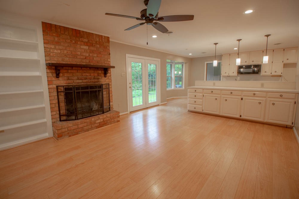 700 White Oak Drive , Woodway, TX, 76712 | 185131 | Realty Texas LLC