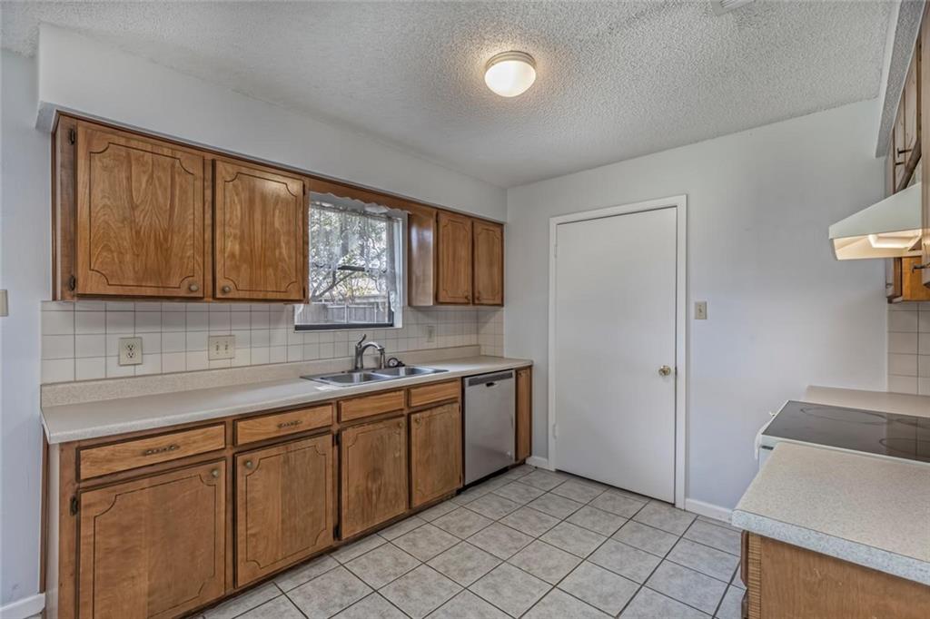 7020 Canterbury Drive , Woodway, TX, 76712 | 186891 | Realty Texas LLC